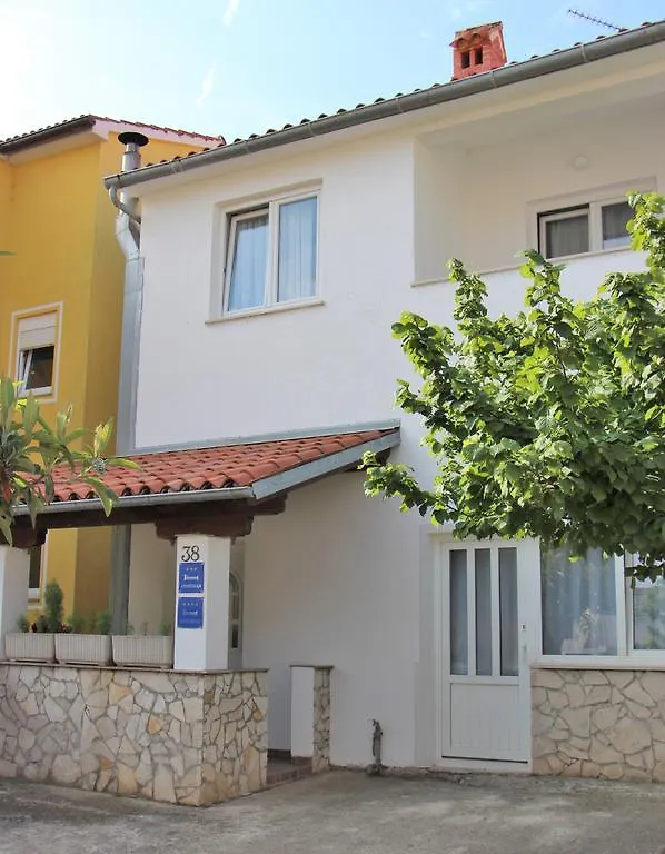 Apartment Dragun Pula