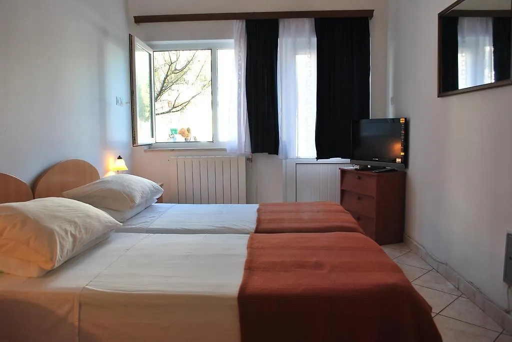 Apartment Dragun Pula
