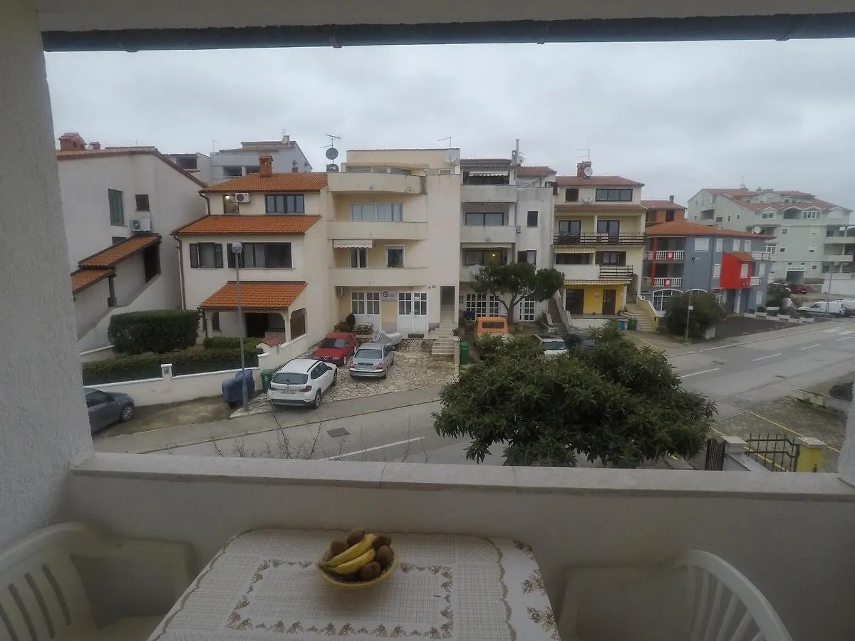 Apartment Dragun Pula